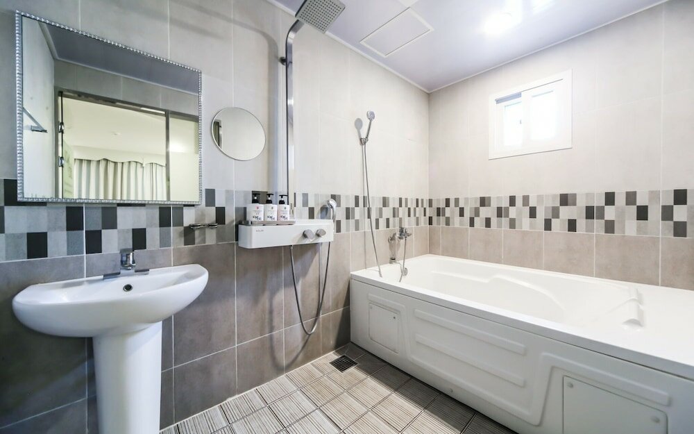 Фото The Brain Hotel