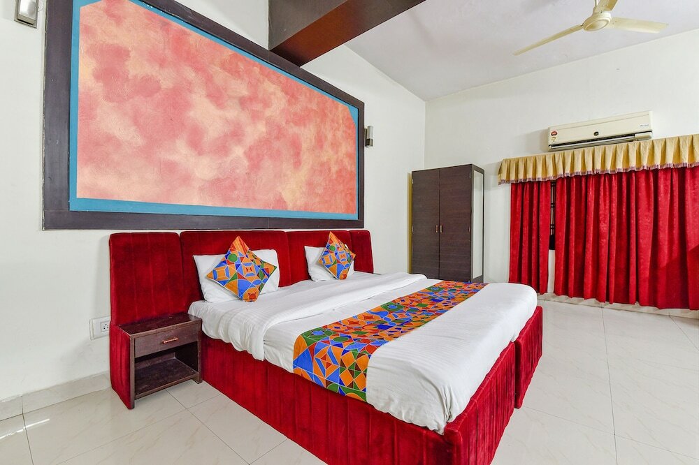 Фото Fabhotel Prime Surpin Palace