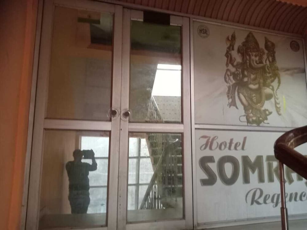 Фото Hotel Somraj Regency