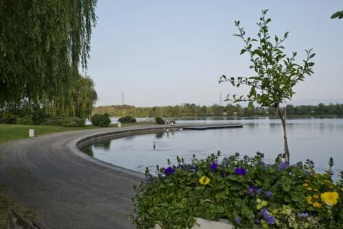 Гостиница Zenitude Hotel Residences La Versoix в Же