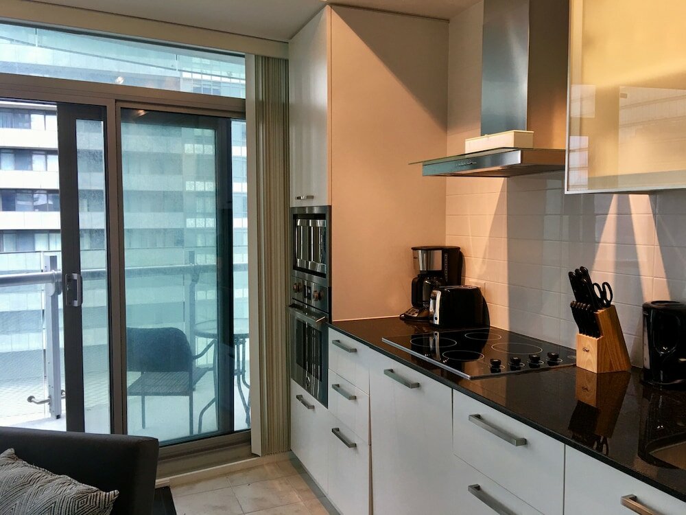 Фото To Stays - York and Lakeshore