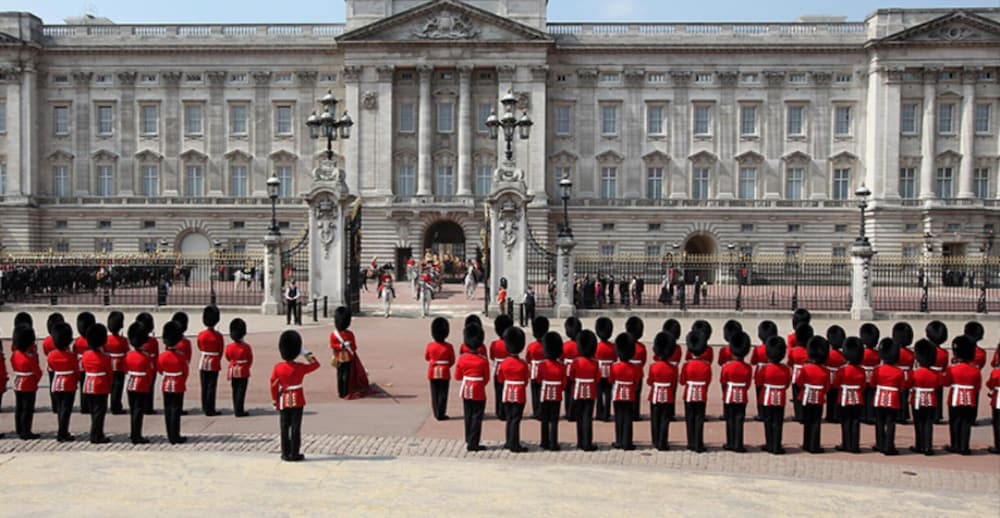 Фото Modern 2 Bedroom Lewisham Apartment