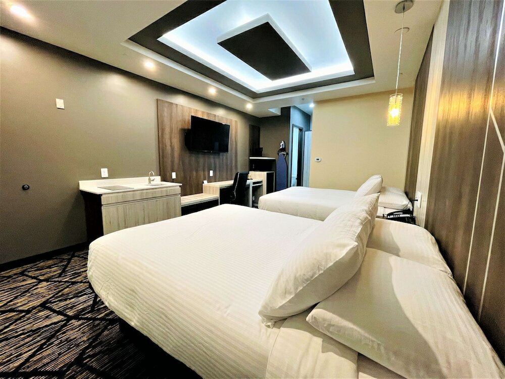 Фото SureStay Hotel by Best Western Houston Southeast