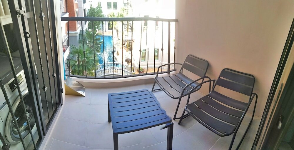 Фото Espana Condo by Som