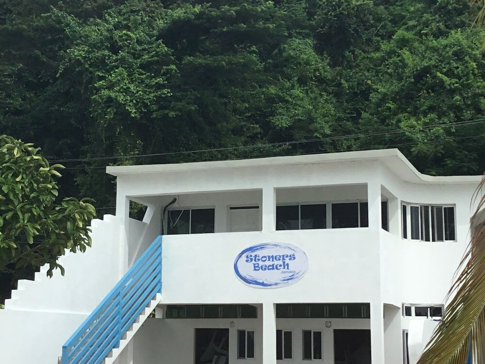 Фото Stoner's Beach Resort