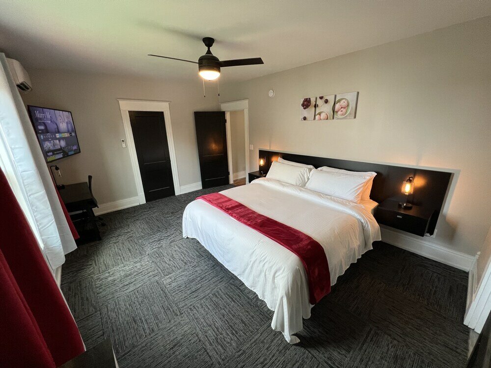 Фото Homestay on Main by Twin Lakes Creamery