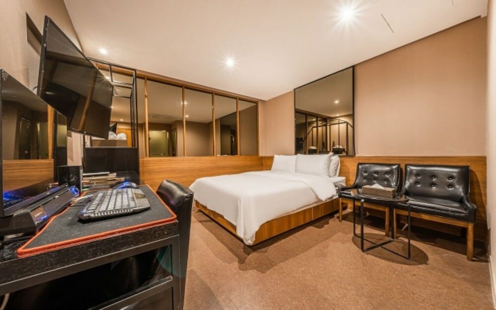 Фото Hotel Star Premier Yeoksam