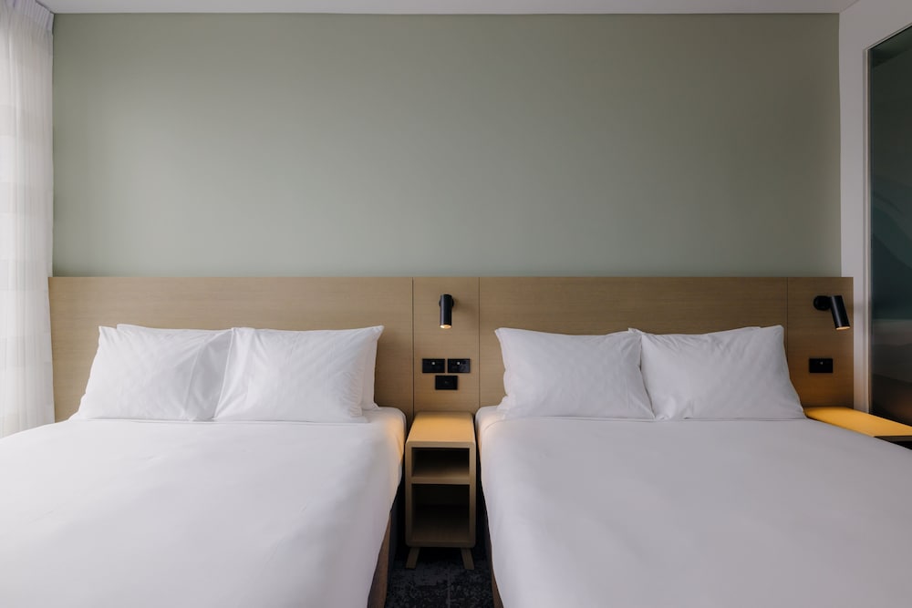 Фото Holiday Inn Express Auckland City Centre, an Ihg Hotel