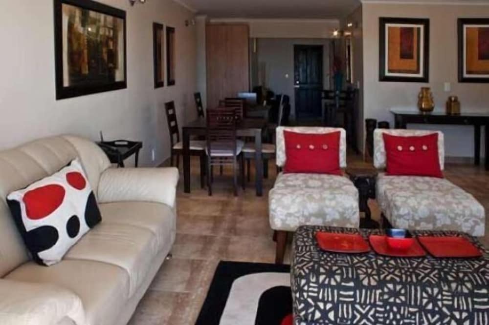 Фото Kwantu Guesthouses