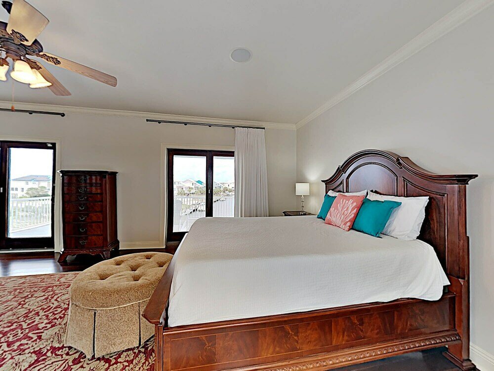 Фото Deja Blue Cove