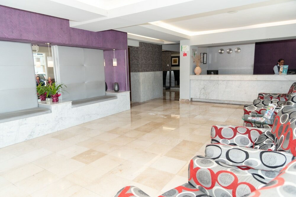 Фото Impala Hotel in front of the Ado