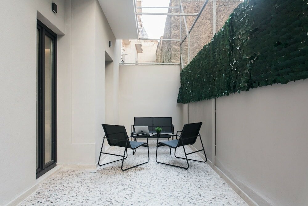 Фото Wyz Piraeus