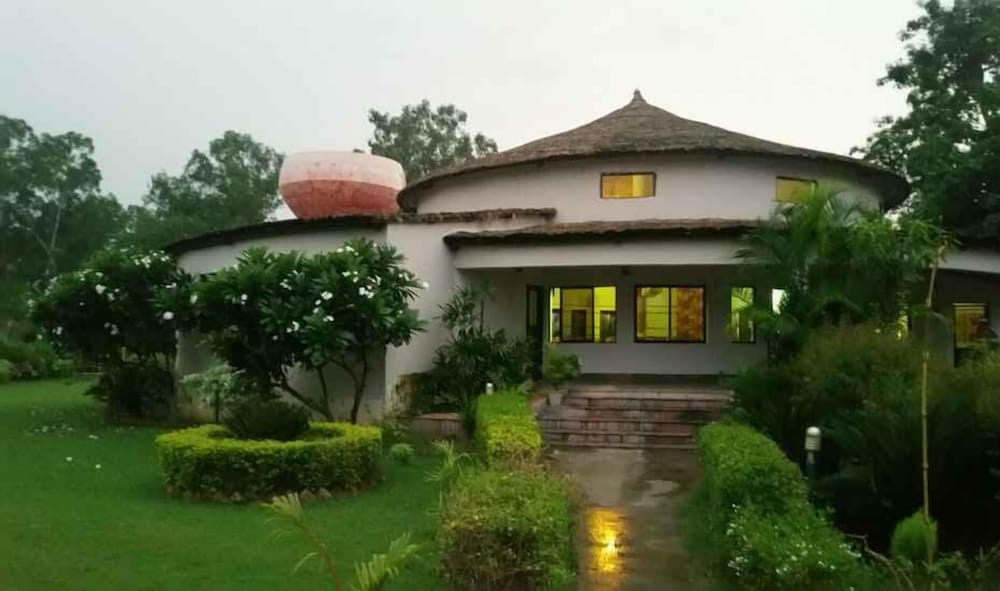 Фото Adb Rooms Corbett Jungle Holiday SPA