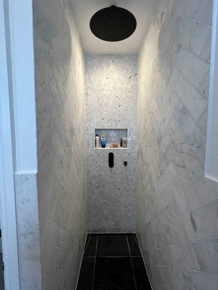 Фото Gorgeous 3 Bedroom Home in Quaint Southfields