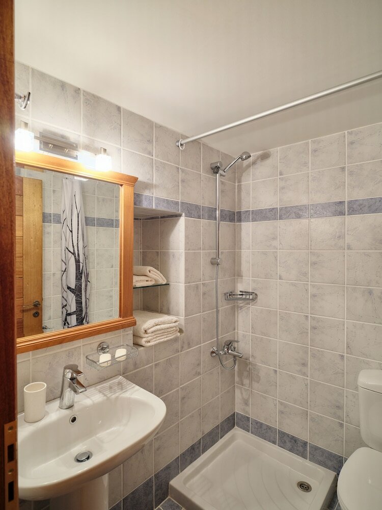 Фото Petreas Tower