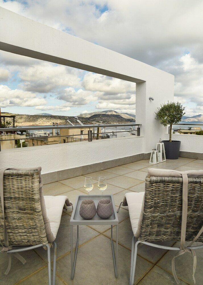 Фото The coolest loft & terrace Varkiza SV