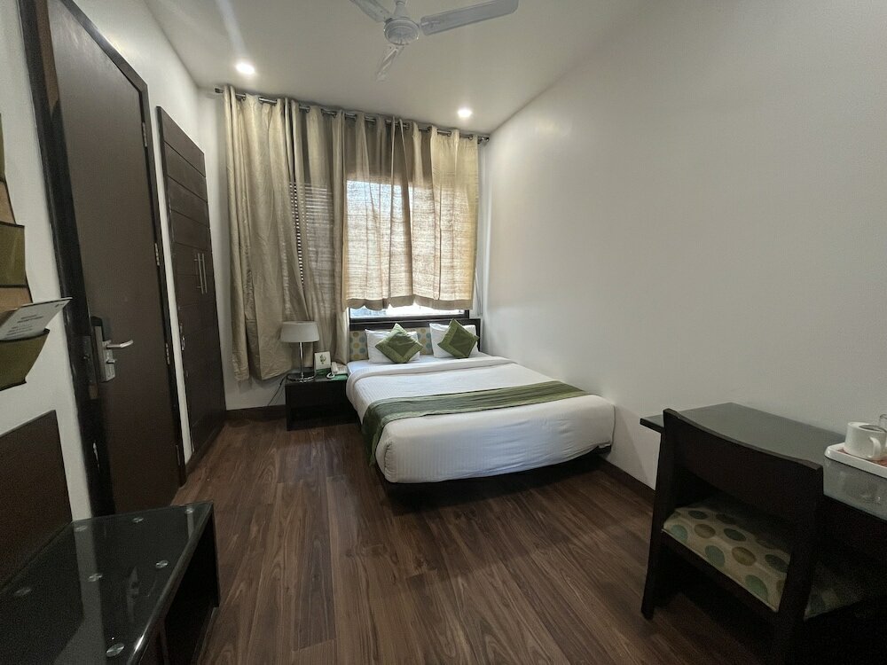 Фото Amber Inn by Orion Hotels