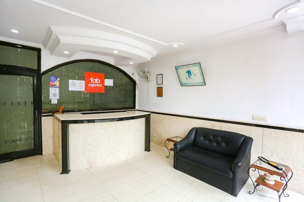 Фото Fabexpress Llyod House