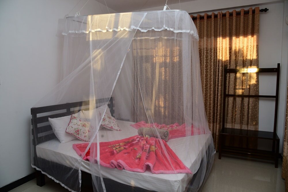 Фото The Paramount