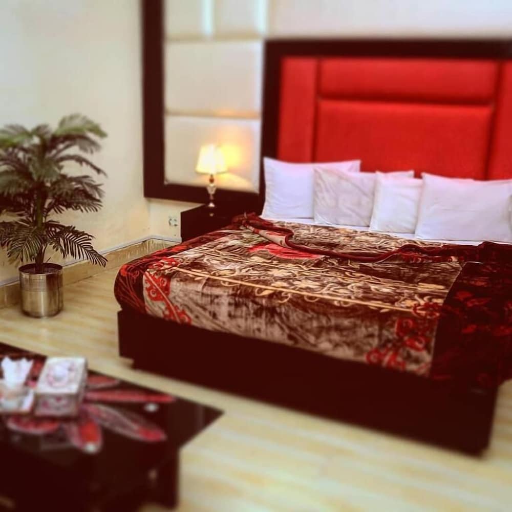 Фото Hotel Aarsh Palace