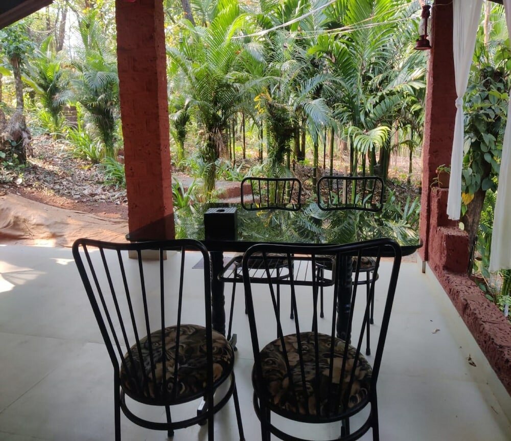 Фото The Earthen Nest