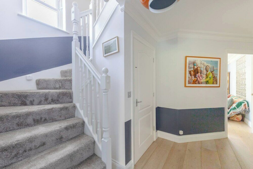 Фото Beautiful & Modern 3bd House- Kennington!