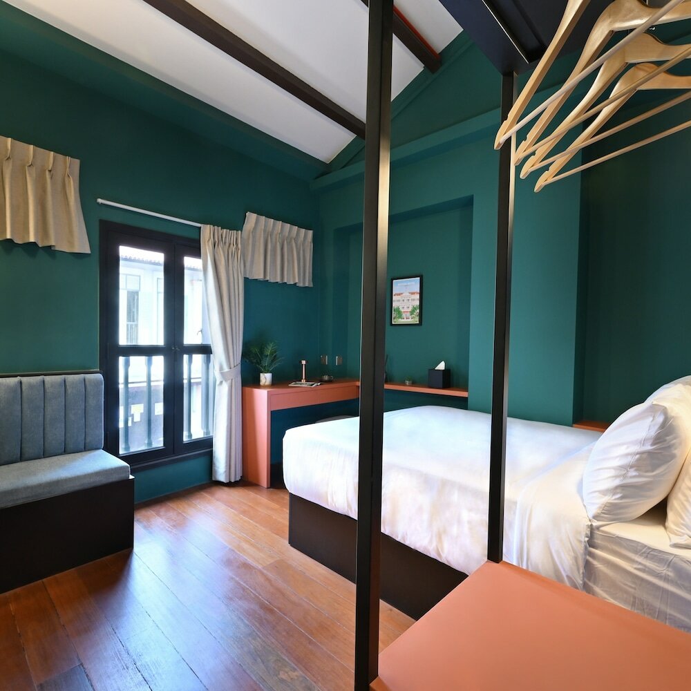 Фото Dream Chaser Boutique Capsule Hotel