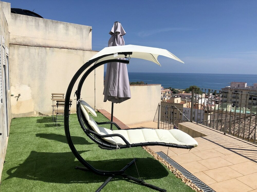 Фото Rooms in Seafront Villa