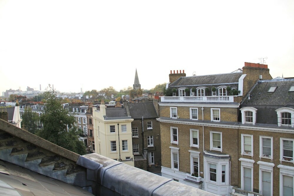 Фото Cranley Hotel London