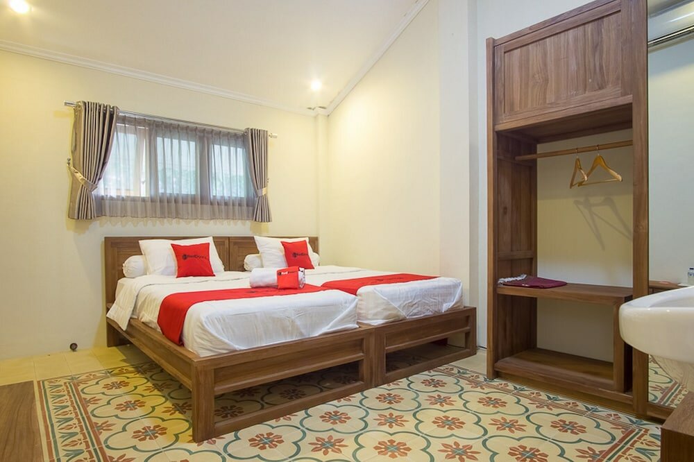 Фото RedDoorz @ Letjend S. Parman Pacitan