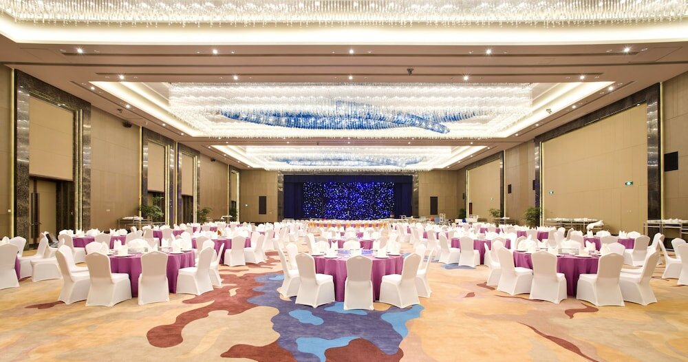 Фото Crowne Plaza Tianjin Jinnan, an Ihg Hotel