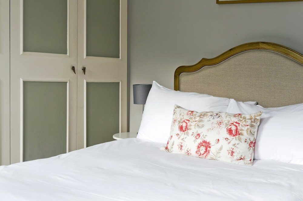 Фото Fulham 4-bed House & Garden Near Tube