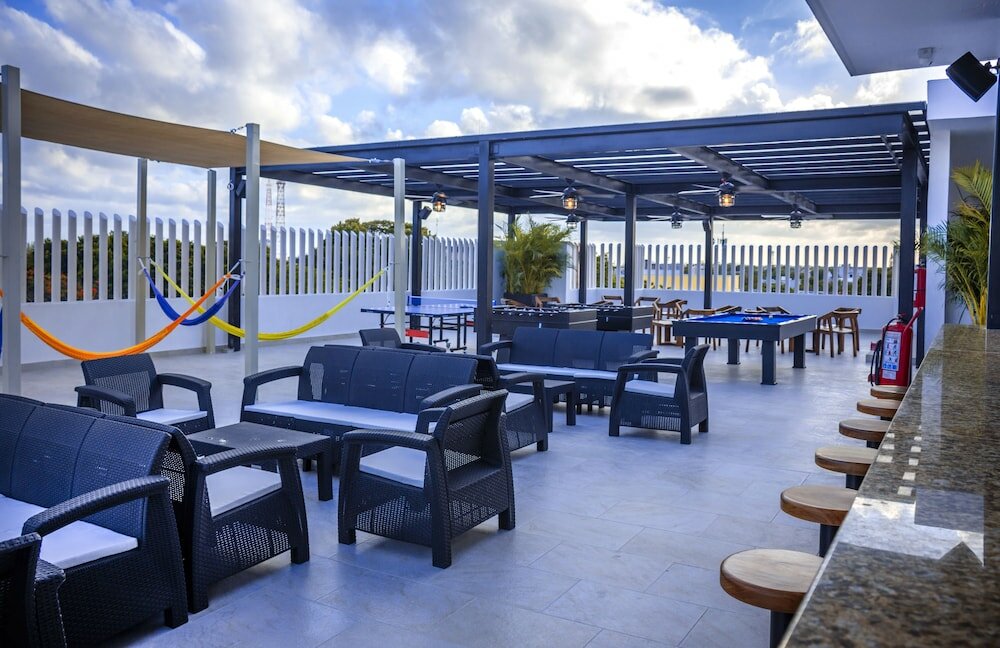 Фото Nomads Party Hostel