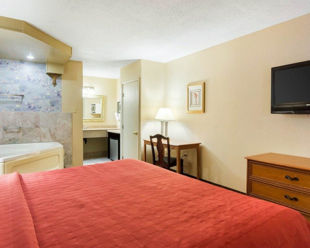 Фото Quality Inn South Hill I-85