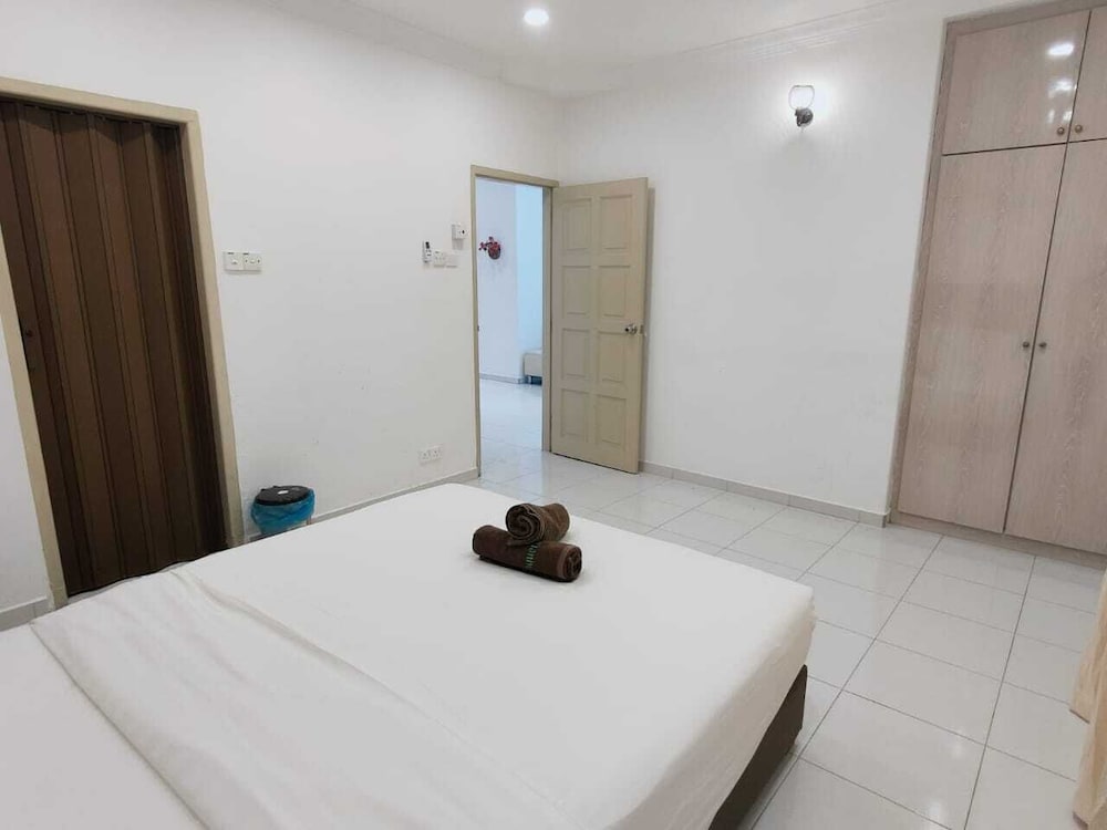 Фото Malacca Town Tranquerah Cluster Home