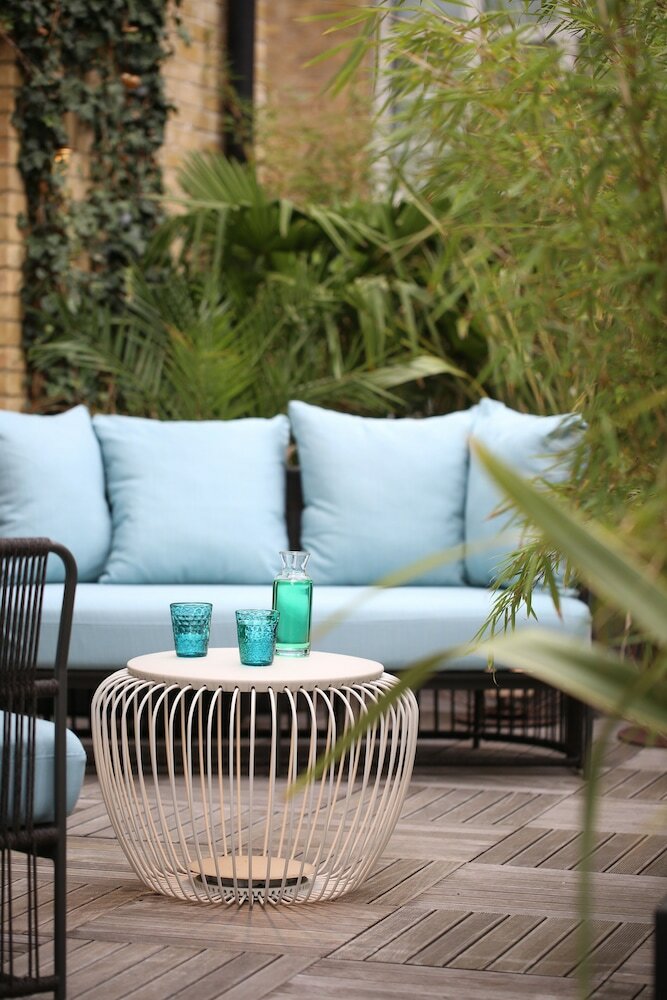 Фото Middle Eight