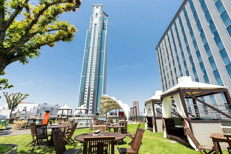 Гостиница Grand Prince Hotel Osaka Bay в Осаке