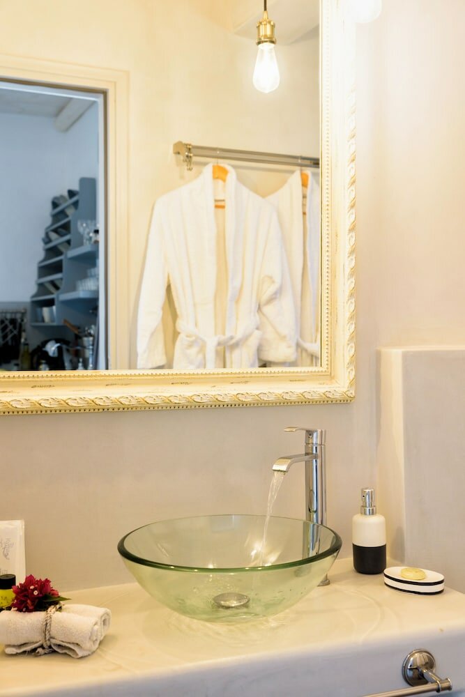 Фото Blue Waves Suites & Apartments To Kyma