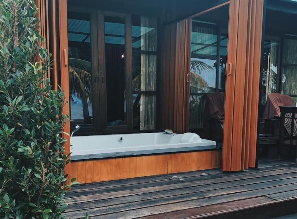 Фото Thiw Son Beach Resort