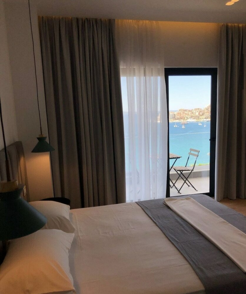 Фото Hotel Kanes