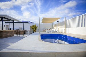 Хостел Nomads Party Hostel