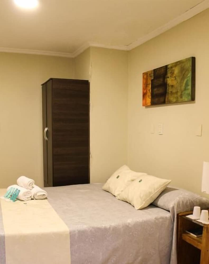 Фото Alto Parana Hotel