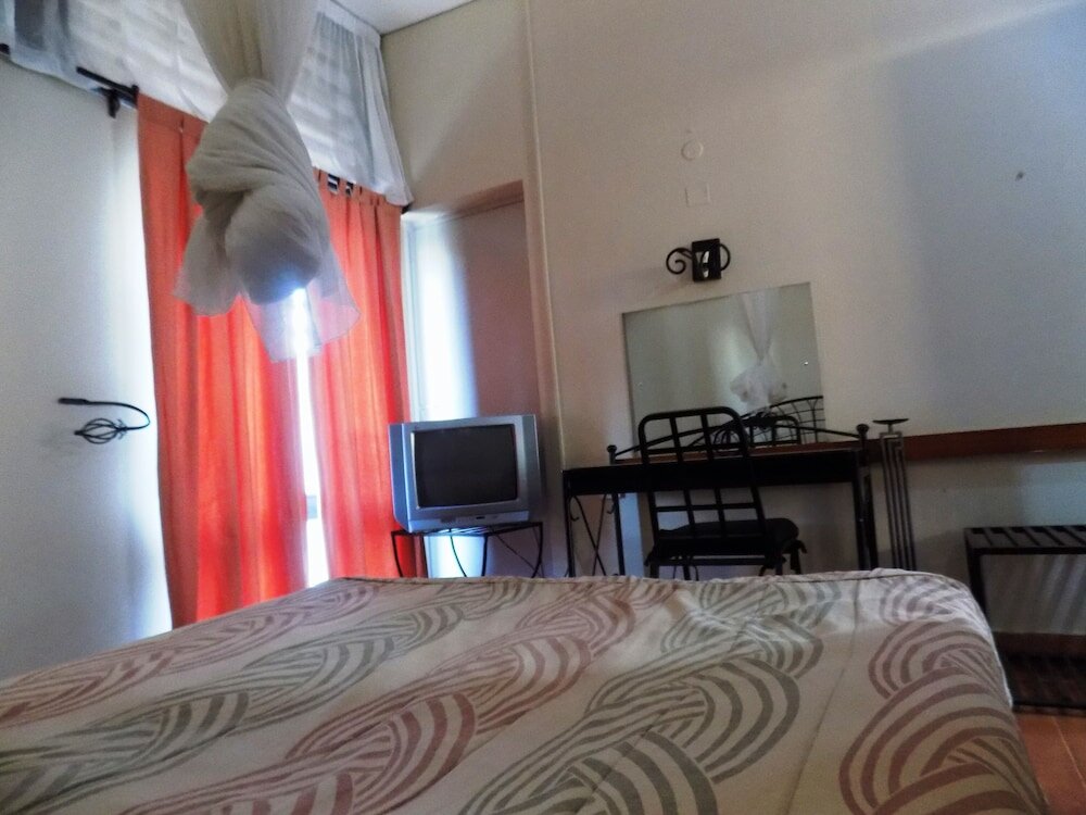 Фото Soroti Hotel