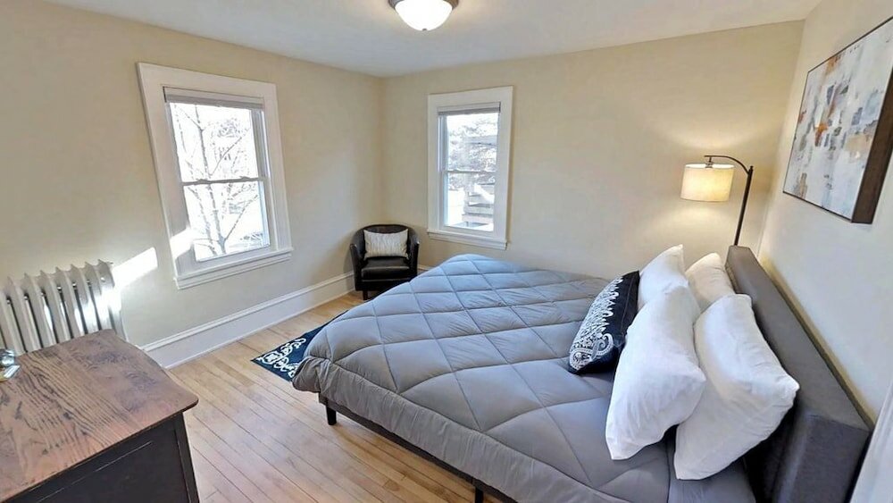 Фото Uptown Jewel