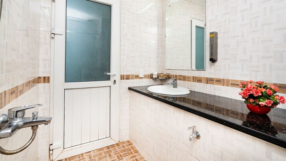 Фото Queen Hotel Saigon Airport