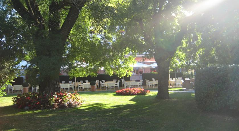 Фото Hotel La Prairie