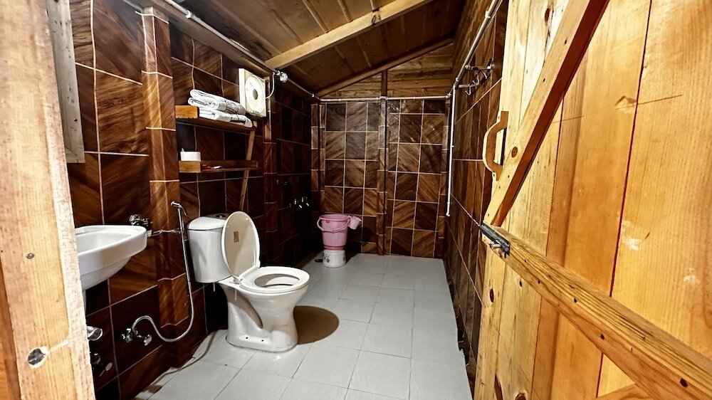 Фото Blue Poppy Resort