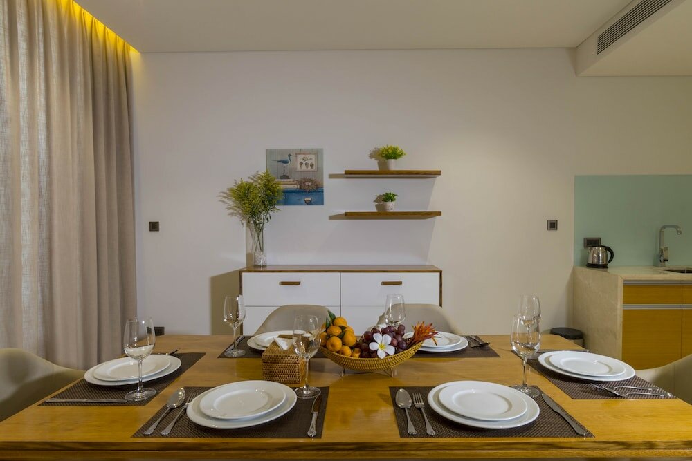 Фото Modern 4 Br villa-golf view for family