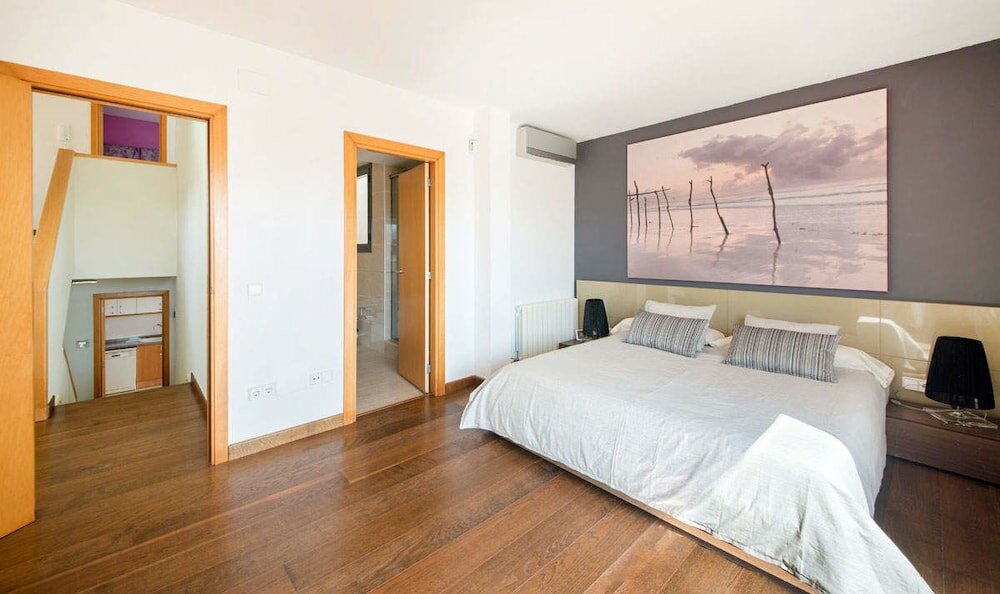 Фото Villa Déjà Vu with stunning sea views