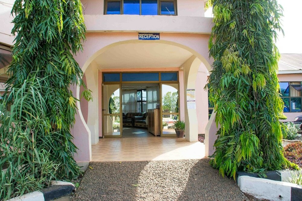 Фото отеля 2